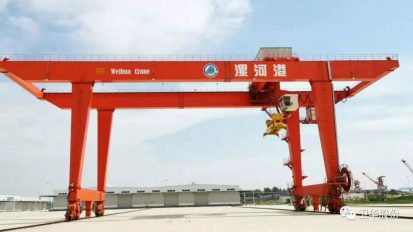   衛(wèi)華起重，飛天入海！